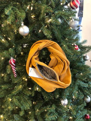Secret Pocket Infinity Scarf - in Waffle